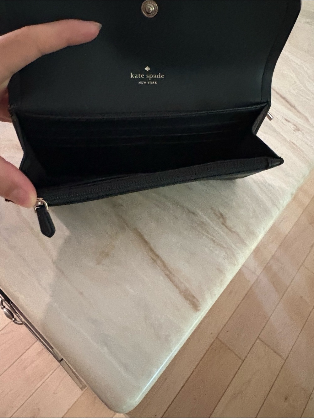 kate spade black leather continental wallet with gold logo - Picture 5 of 10